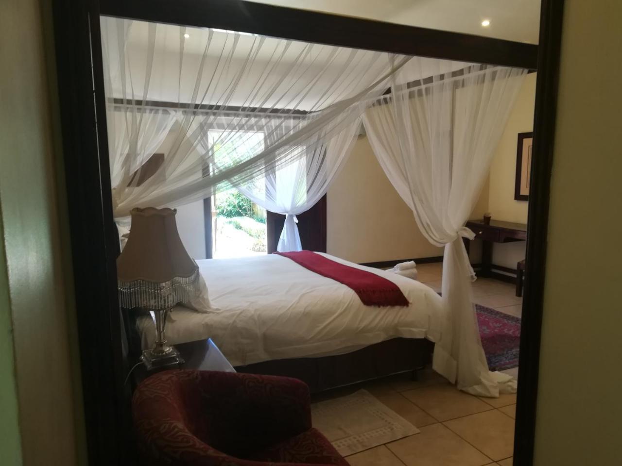 Moon And Sixpence Garden Guest House Muldersdrift Bagian luar foto