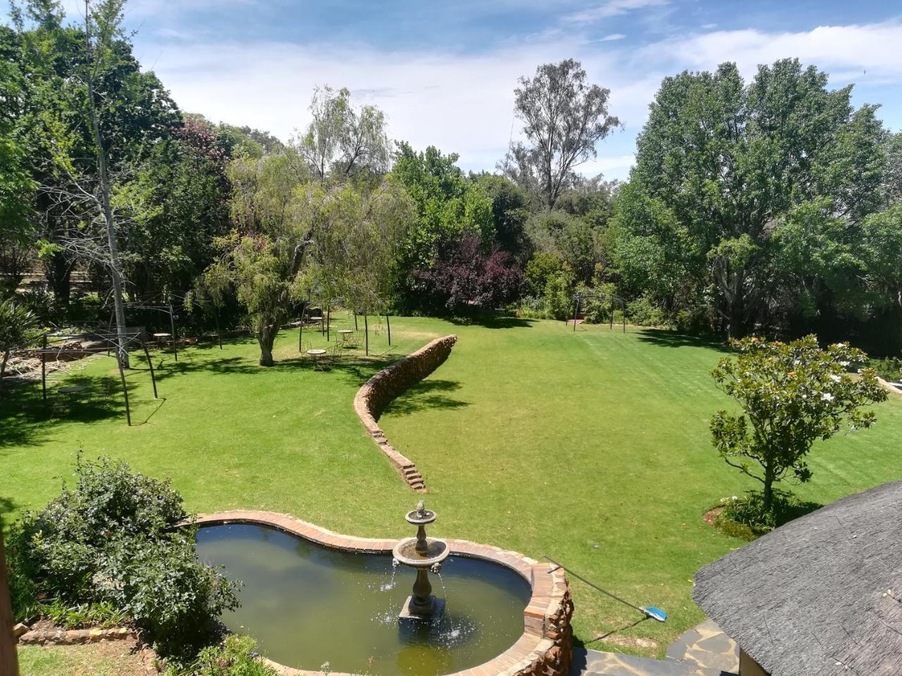 Moon And Sixpence Garden Guest House Muldersdrift Bagian luar foto